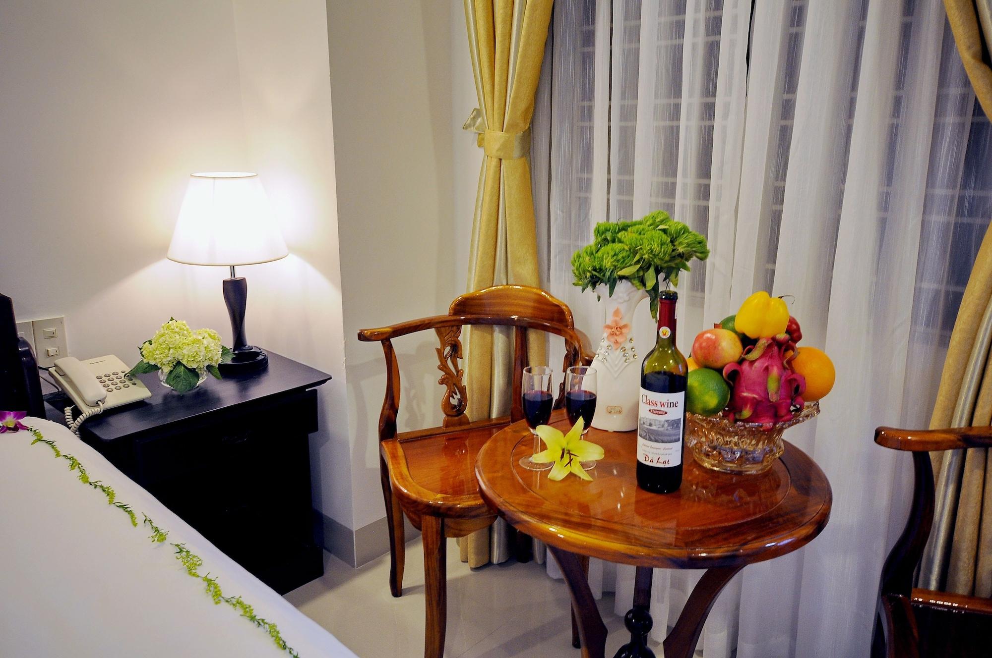Full House Hotel Nha Trang Exterior photo